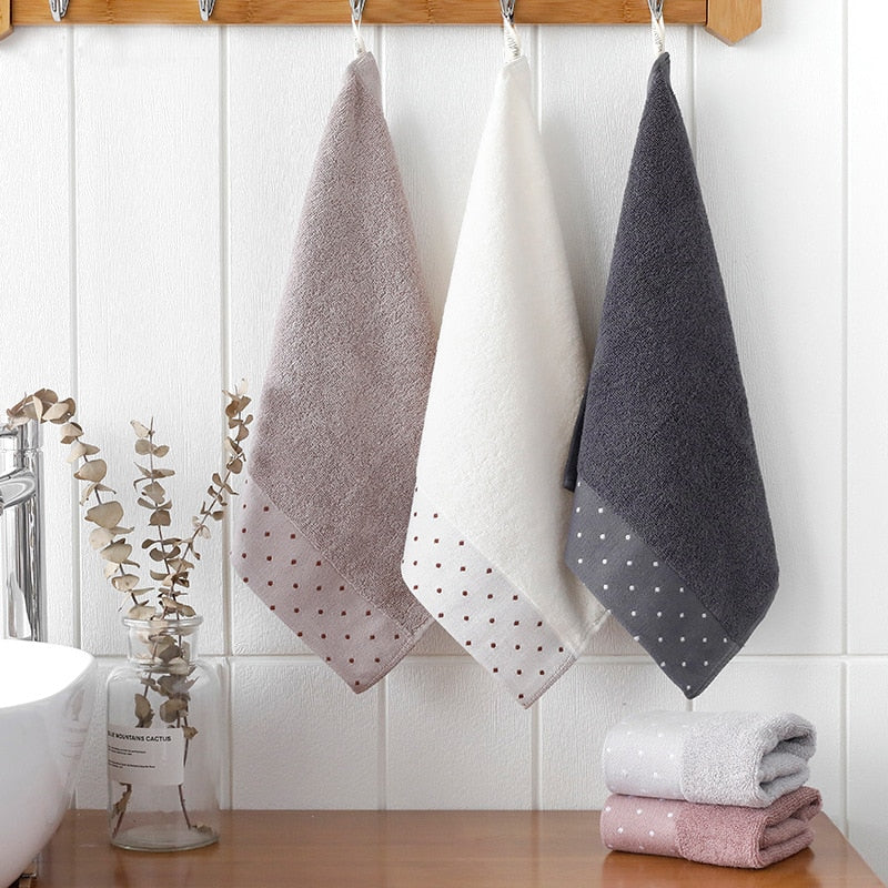1PC 34*34cm face towel Hand Towels soft CottonHigh Quality Extreme Comfort Square Solid Color dot Child Towel