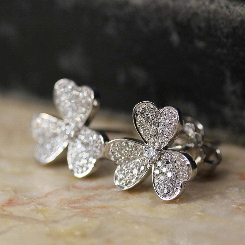 Huitan Gorgeous 3 Petal Stud Earring for Women Dazzling Crystal Zircon Stylish Design Fancy Gift for Girl Versatile Earrings Hot