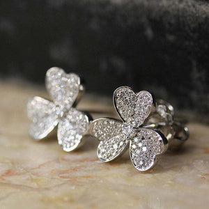 Huitan Gorgeous 3 Petal Stud Earring for Women Dazzling Crystal Zircon Stylish Design Fancy Gift for Girl Versatile Earrings Hot