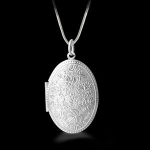 Fancy Fashion Silver Plated Carving Locket Pendant Chain Choker Necklace Jewelry Gift With Photo